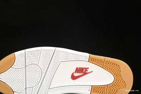 SB  Retro  Jordan  4 DR5415-103 DR5415-103 Green Pine 0520